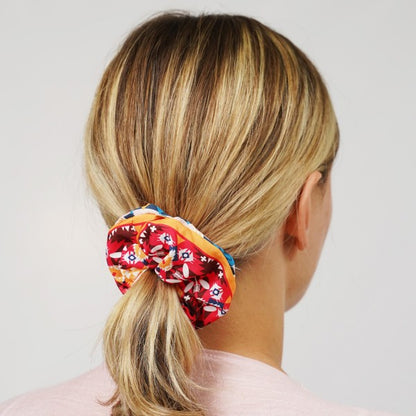 IT'S SCRUNCHIE TIME - PEACH