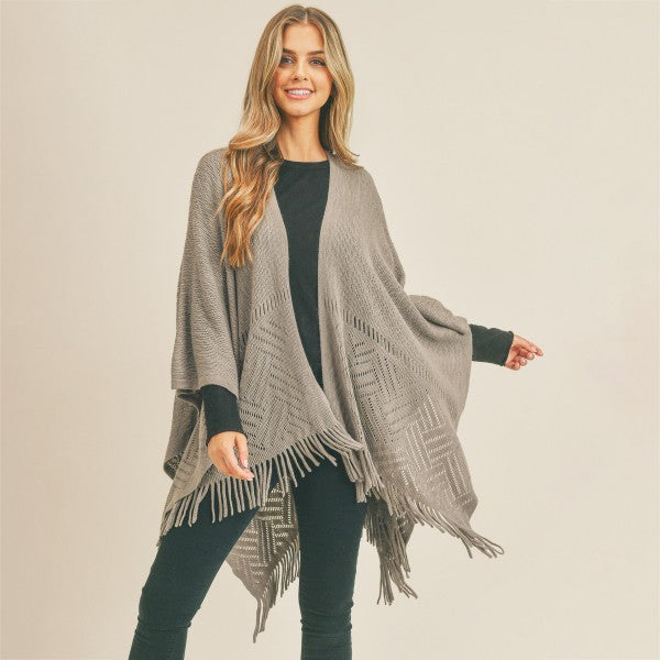 OVER THE SHOULDERS RUANA - GREY