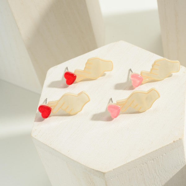YOU HOLD MY HEART STUD EARRINGS - PINK