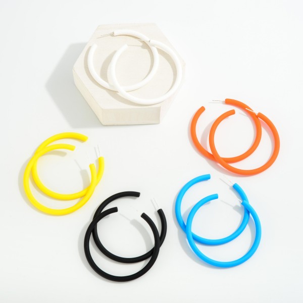 MATTE HOOP EARRINGS - Multi Colors