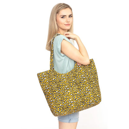 IN THE JUNGLE TOTE BAG - YELLOW